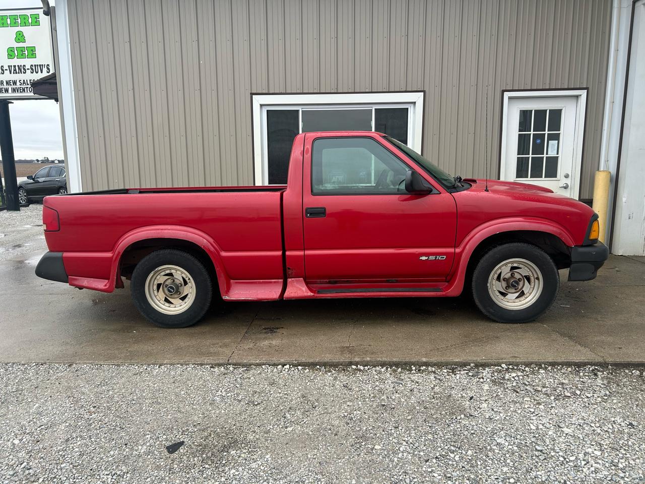 Chevrolet S10 Pickup Reg. Cab Short Bed 2WD 1996