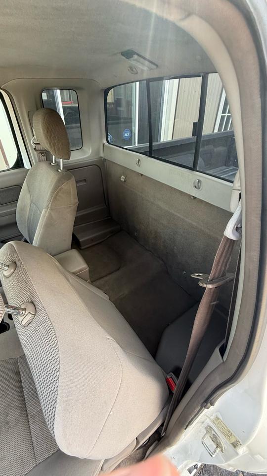 Nissan Frontier SE Desert Runner 2WD 2002