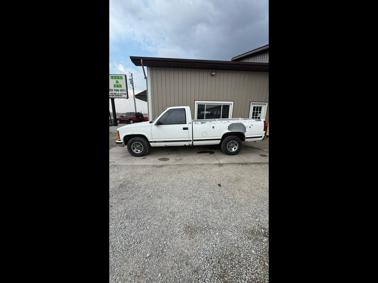 1995 Chevrolet C/K 1500 Reg. Cab 6.5-ft. bed 2WD