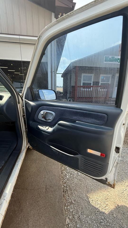 Chevrolet C/K 1500 Reg. Cab 6.5-ft. bed 2WD 1995