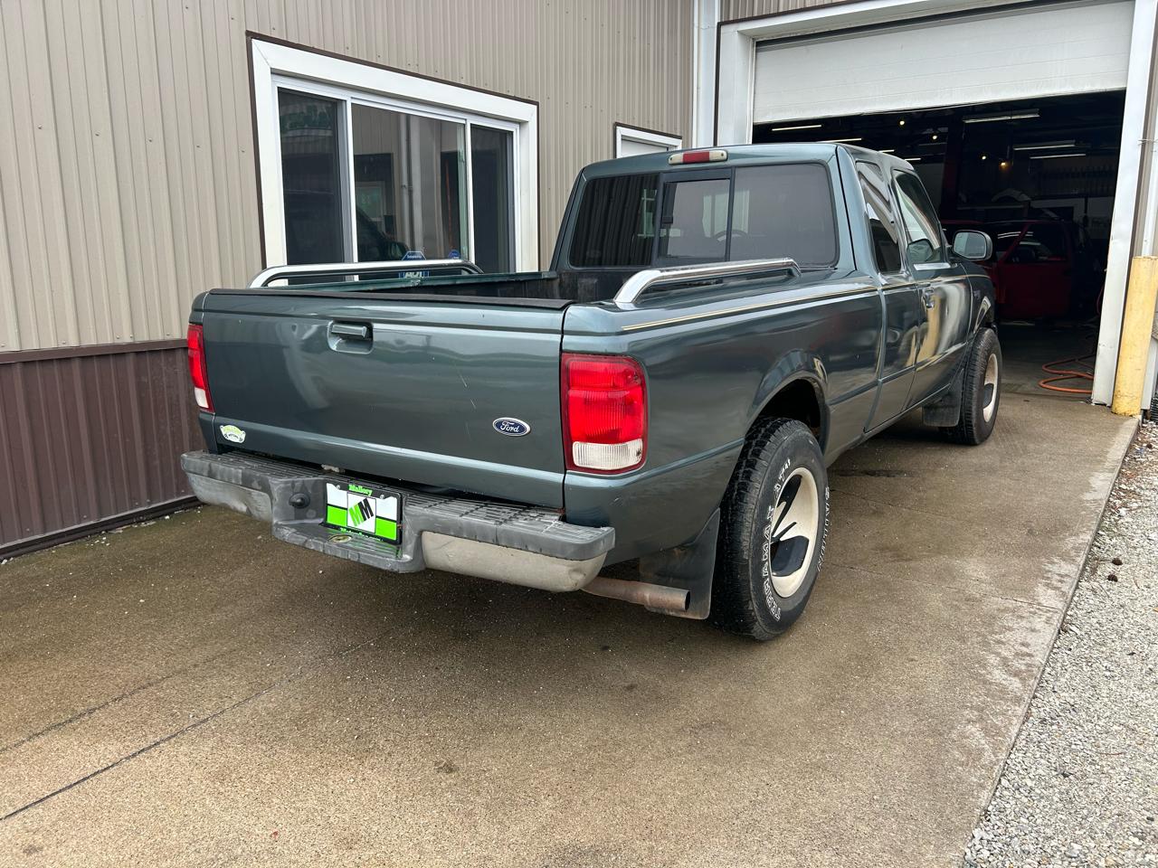 Ford Ranger 2WD SuperCab 126" XL 2000