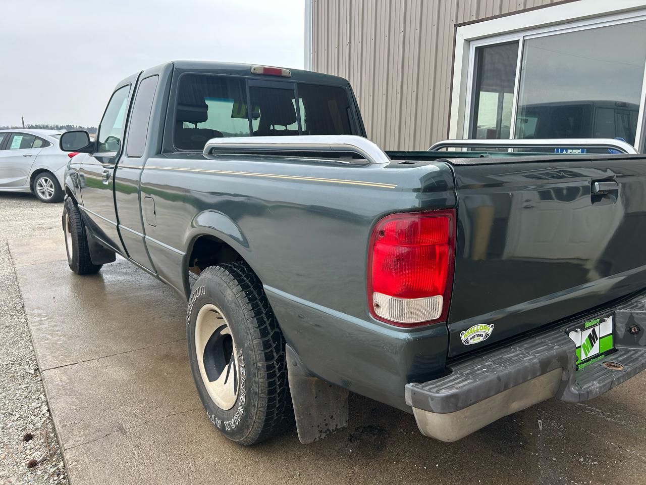 Ford Ranger 2WD SuperCab 126" XL 2000