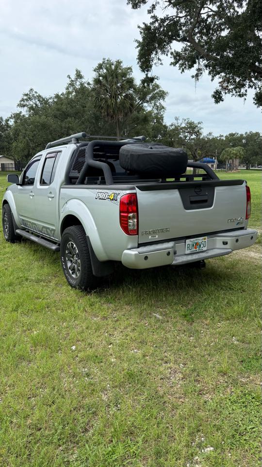Nissan Frontier PRO-4X Crew Cab 5AT 4WD 2017