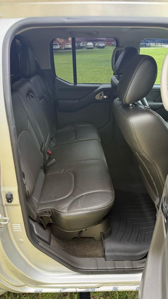 Nissan Frontier PRO-4X Crew Cab 5AT 4WD 2017