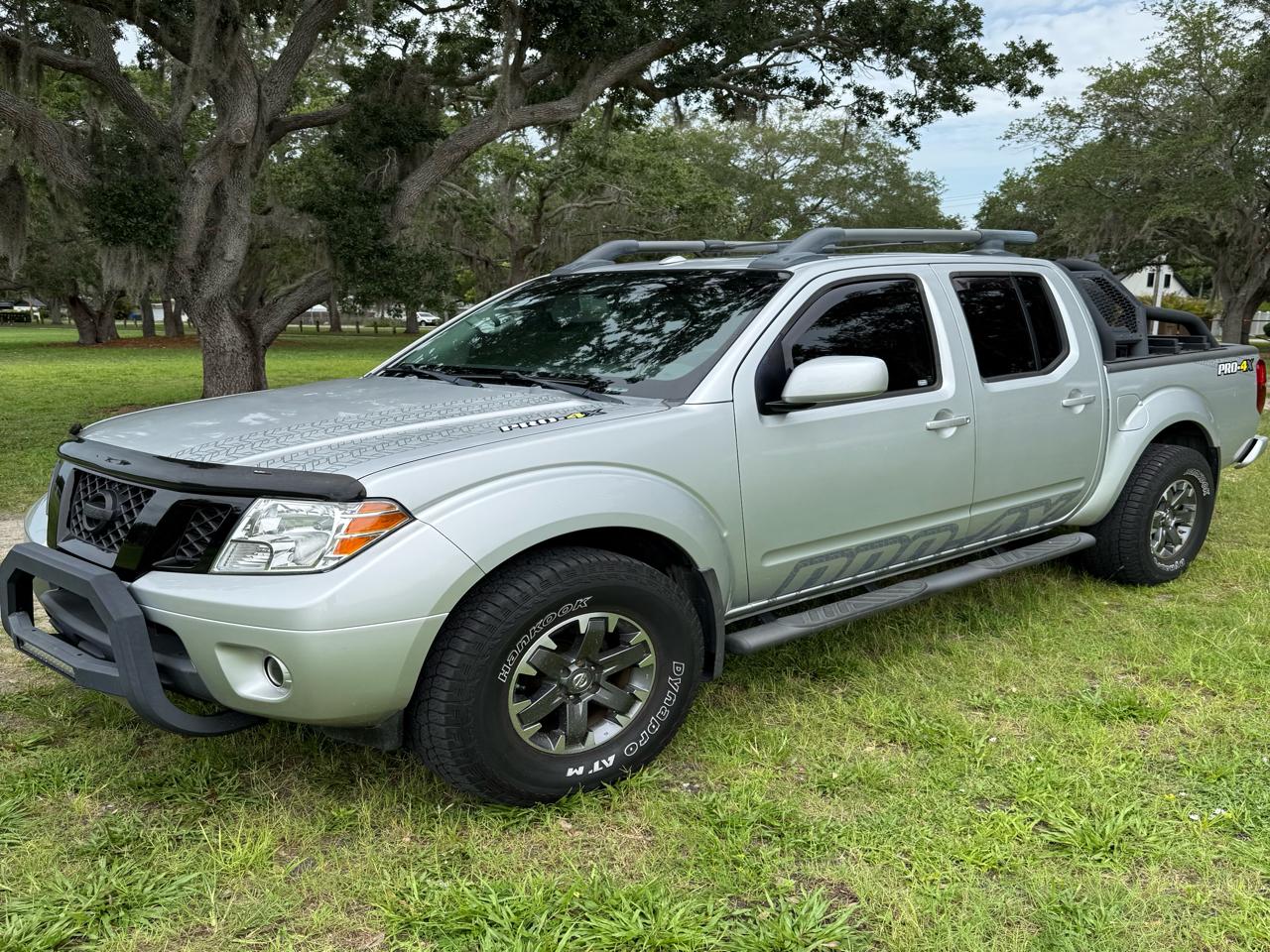 Nissan Frontier PRO-4X Crew Cab 5AT 4WD 2017