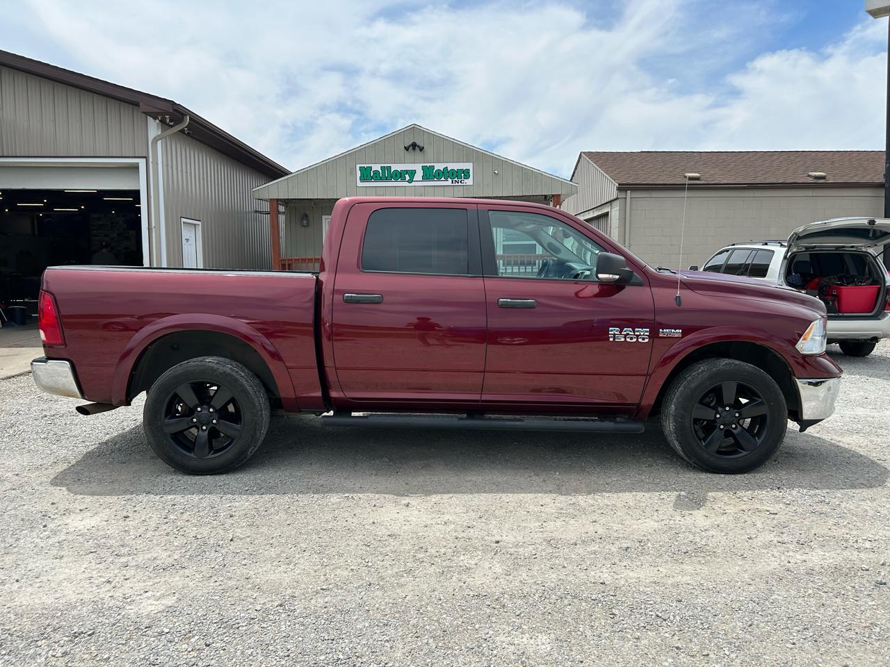 RAM 1500 2WD Crew Cab 140.5" Outdoorsman 2016