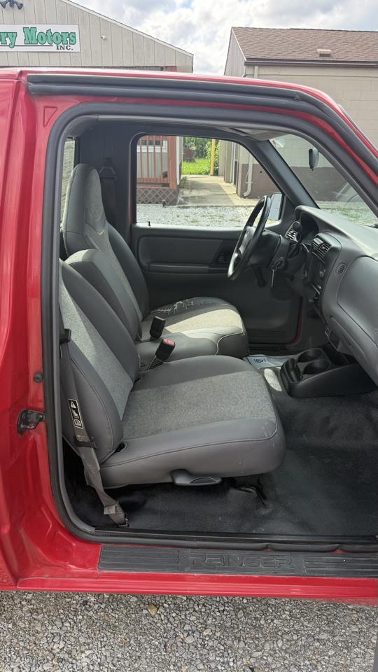 Ford Ranger 2WD Reg Cab 118" XL 2001