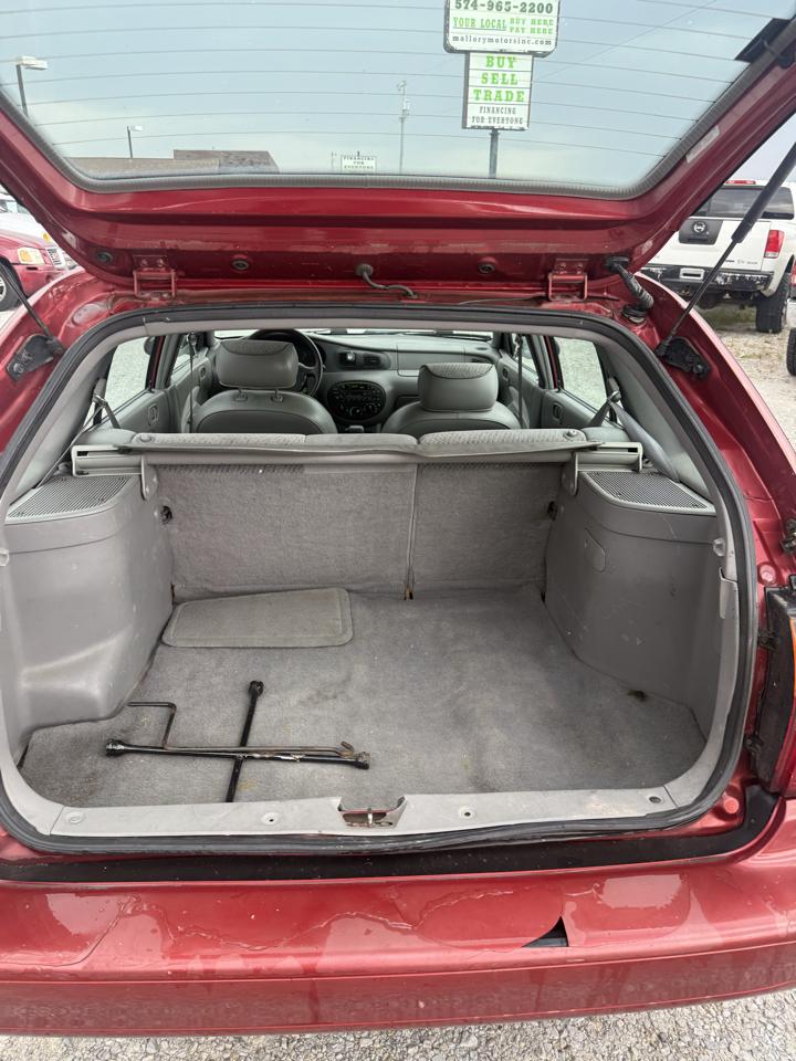 Ford Escort Wagon SE 1998