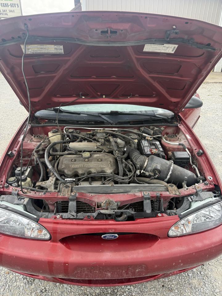 Ford Escort Wagon SE 1998