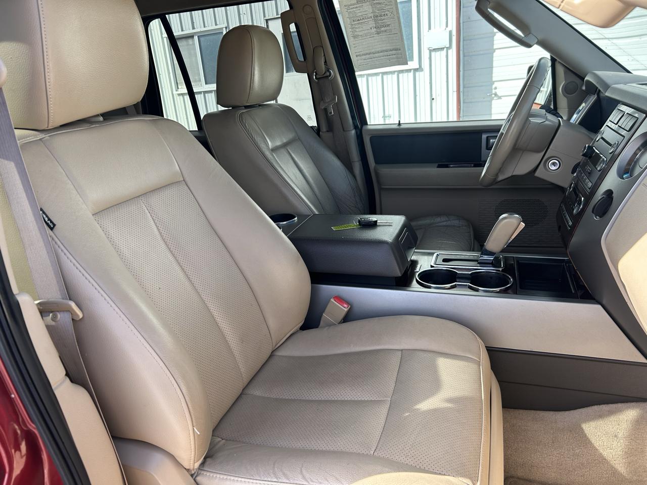 Ford Expedition XLT 4WD 2014