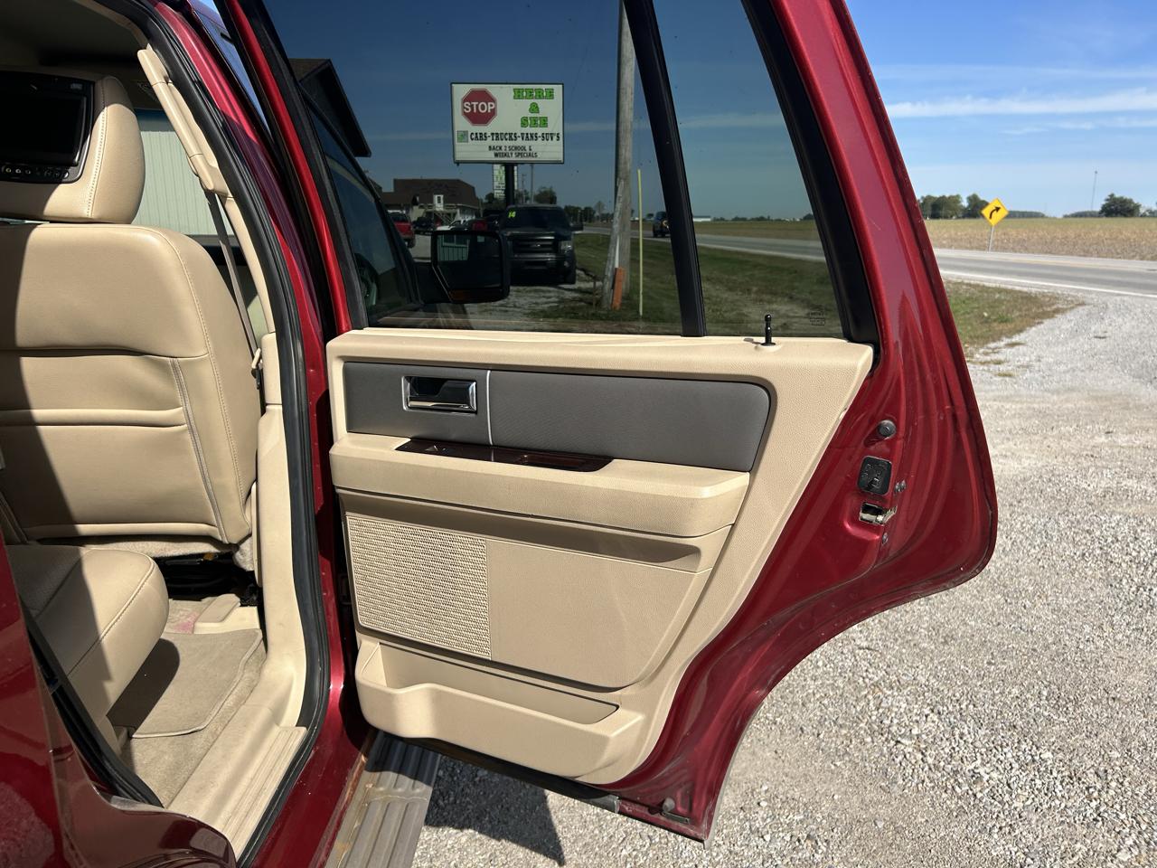 Ford Expedition XLT 4WD 2014