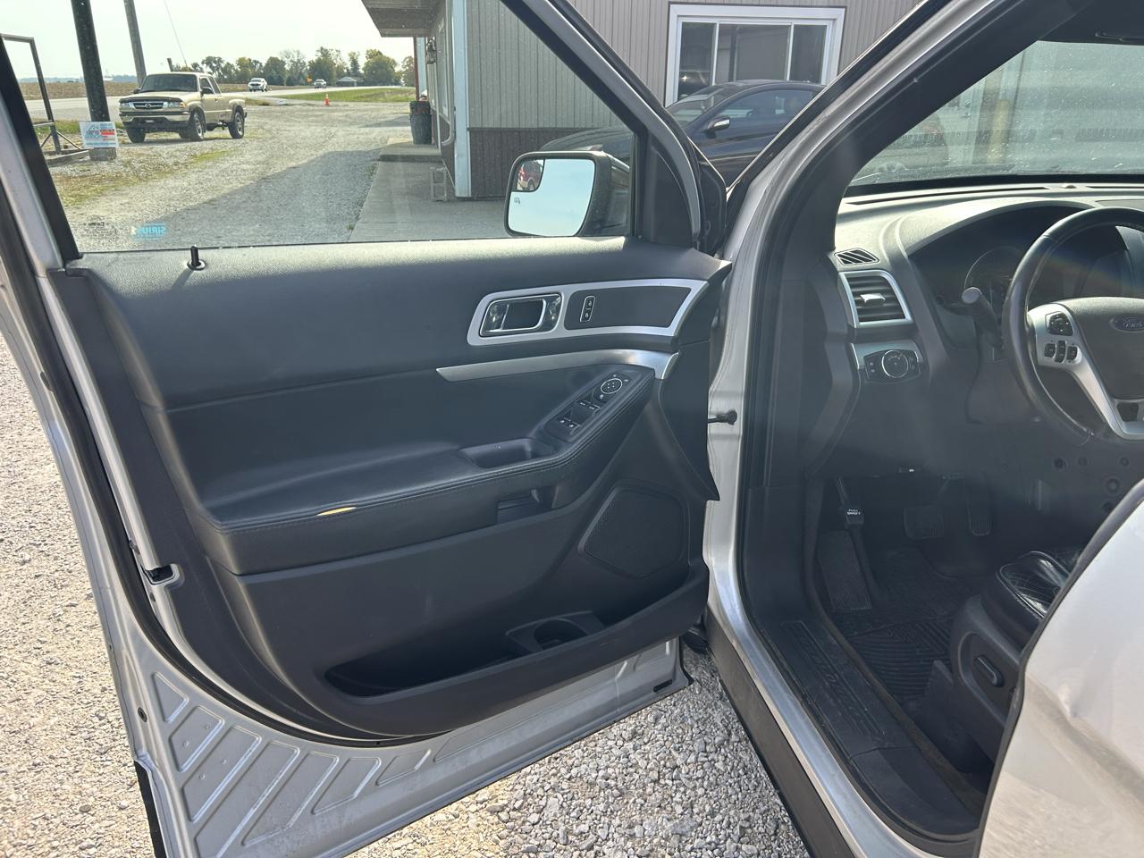 Ford Explorer XLT 4WD 2013