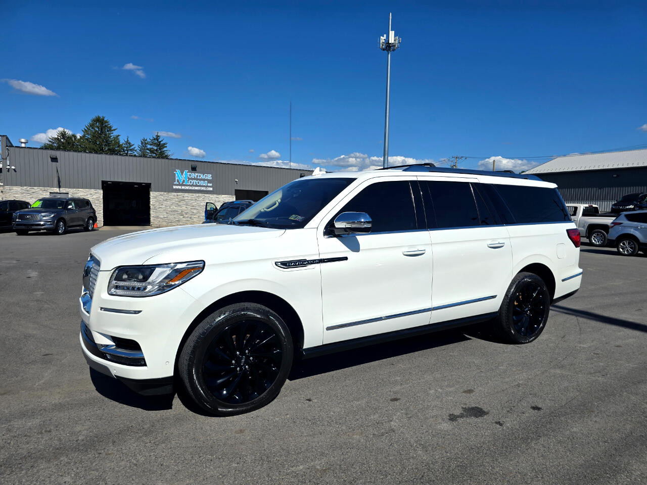 2020 Lincoln Navigator Black Label photo 2