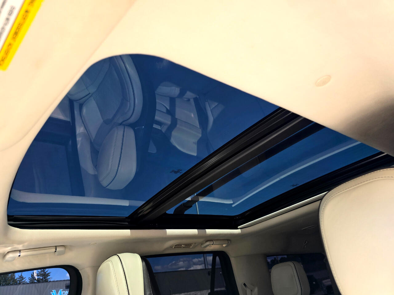 2020 Lincoln Navigator Black Label photo 11