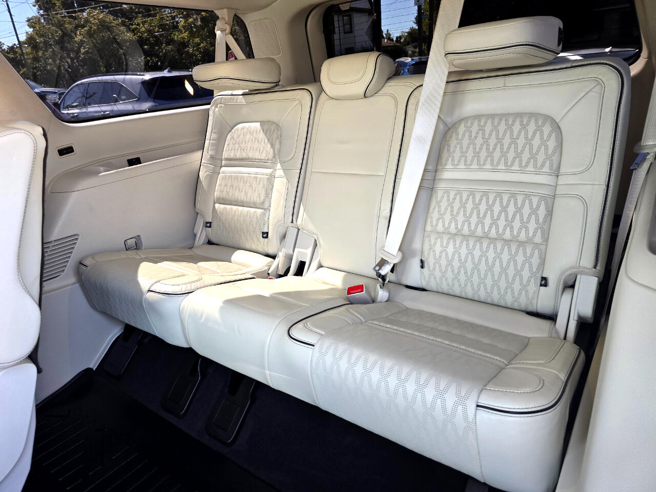 2020 Lincoln Navigator Black Label photo 15