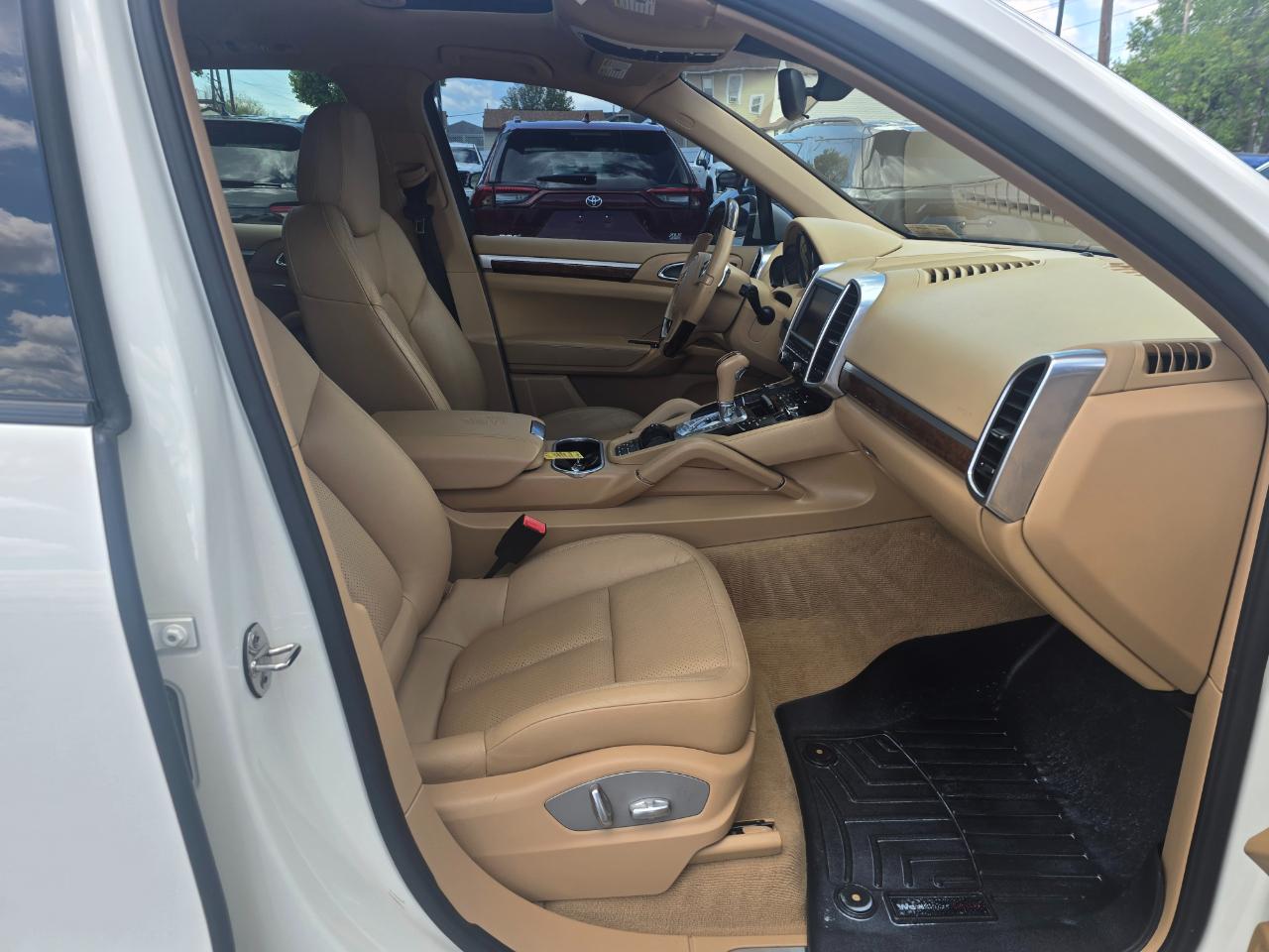 Porsche Cayenne S 2012