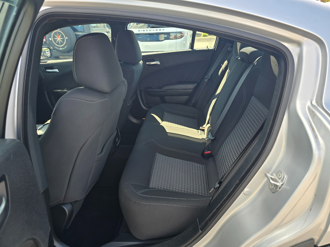 2023 Dodge Charger SXT AWD photo 11