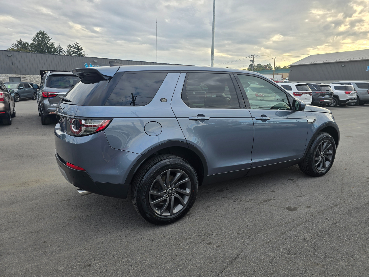 2018 Land Rover Discovery Sport HSE photo 4