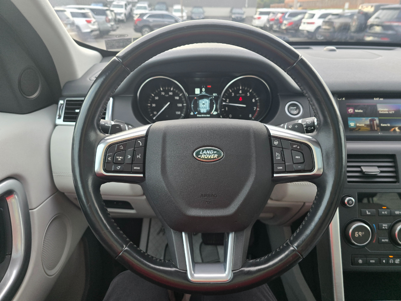 2018 Land Rover Discovery Sport HSE photo 6