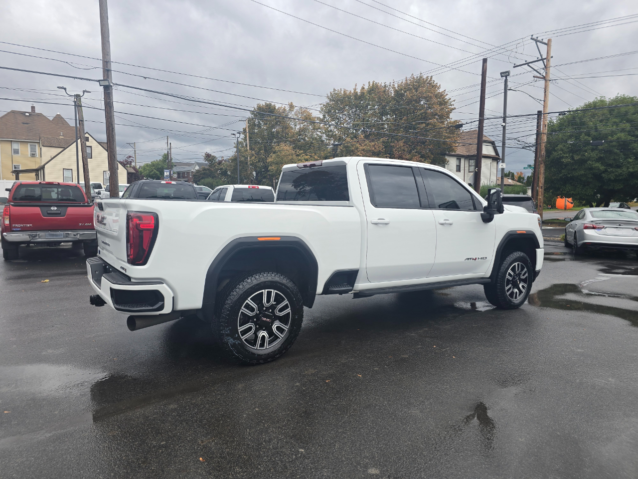 GMC Sierra 2500HD AT4 Crew Cab 4WD 2022 GMC Sierra 2500HD AT4 Crew Cab 4WD 2022