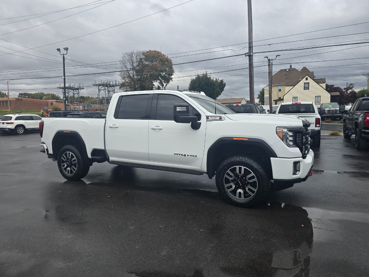 GMC Sierra 2500HD AT4 Crew Cab 4WD 2022 GMC Sierra 2500HD AT4 Crew Cab 4WD 2022