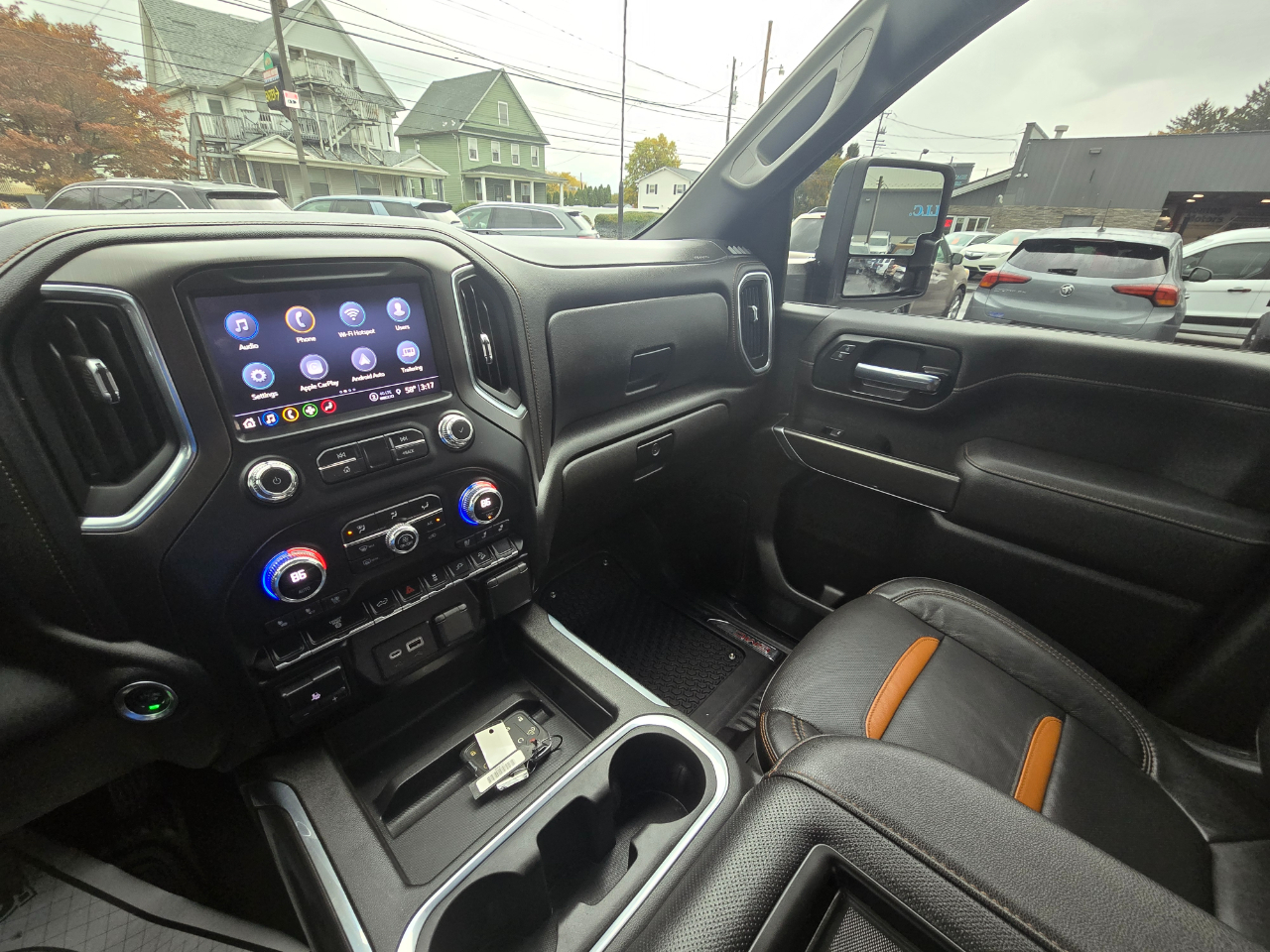 GMC Sierra 2500HD AT4 Crew Cab 4WD 2022 GMC Sierra 2500HD AT4 Crew Cab 4WD 2022