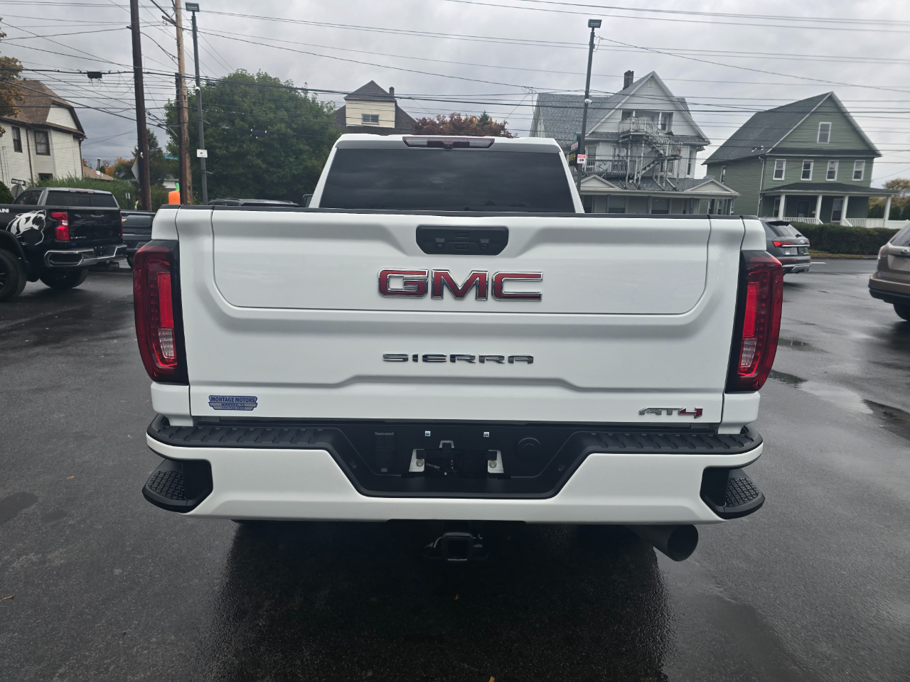 GMC Sierra 2500HD AT4 Crew Cab 4WD 2022 GMC Sierra 2500HD AT4 Crew Cab 4WD 2022