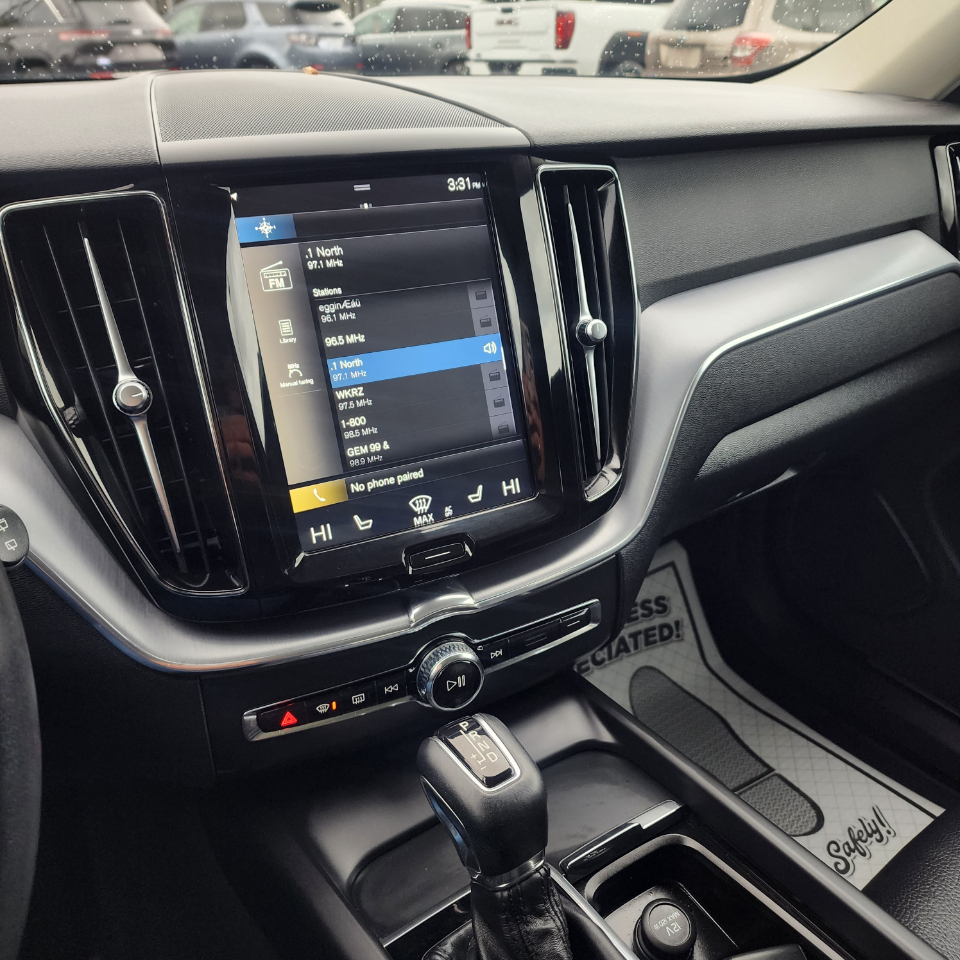 Volvo XC60 T5 Momentum AWD 2020 Volvo XC60 T5 Momentum AWD 2020
