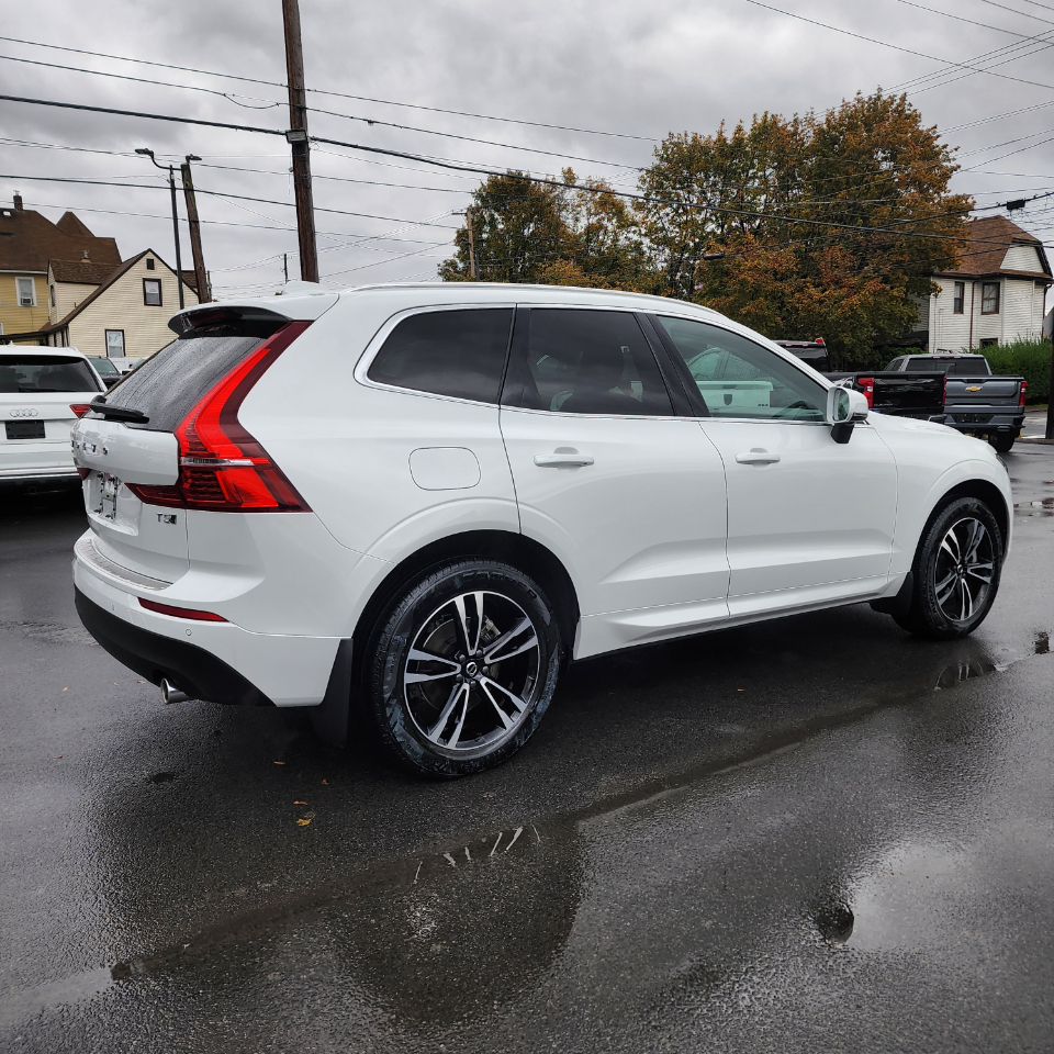 Volvo XC60 T5 Momentum AWD 2020 Volvo XC60 T5 Momentum AWD 2020