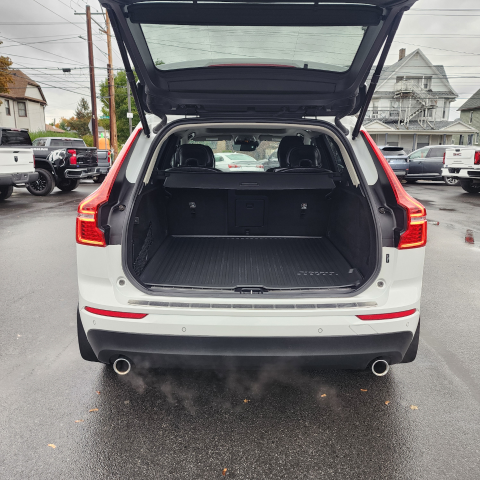 Volvo XC60 T5 Momentum AWD 2020 Volvo XC60 T5 Momentum AWD 2020