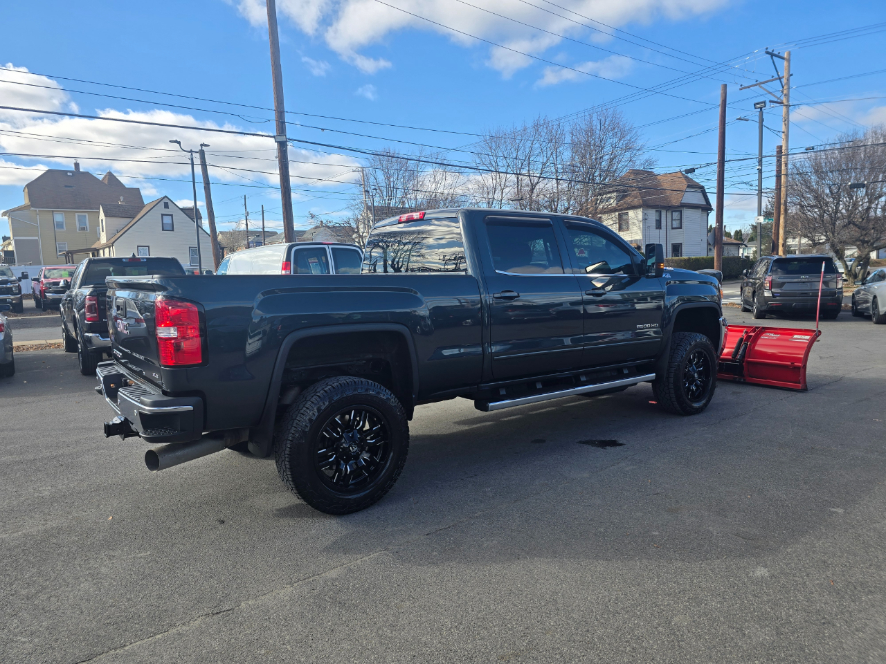 2019 Gmc Sierra HD SLE photo 3