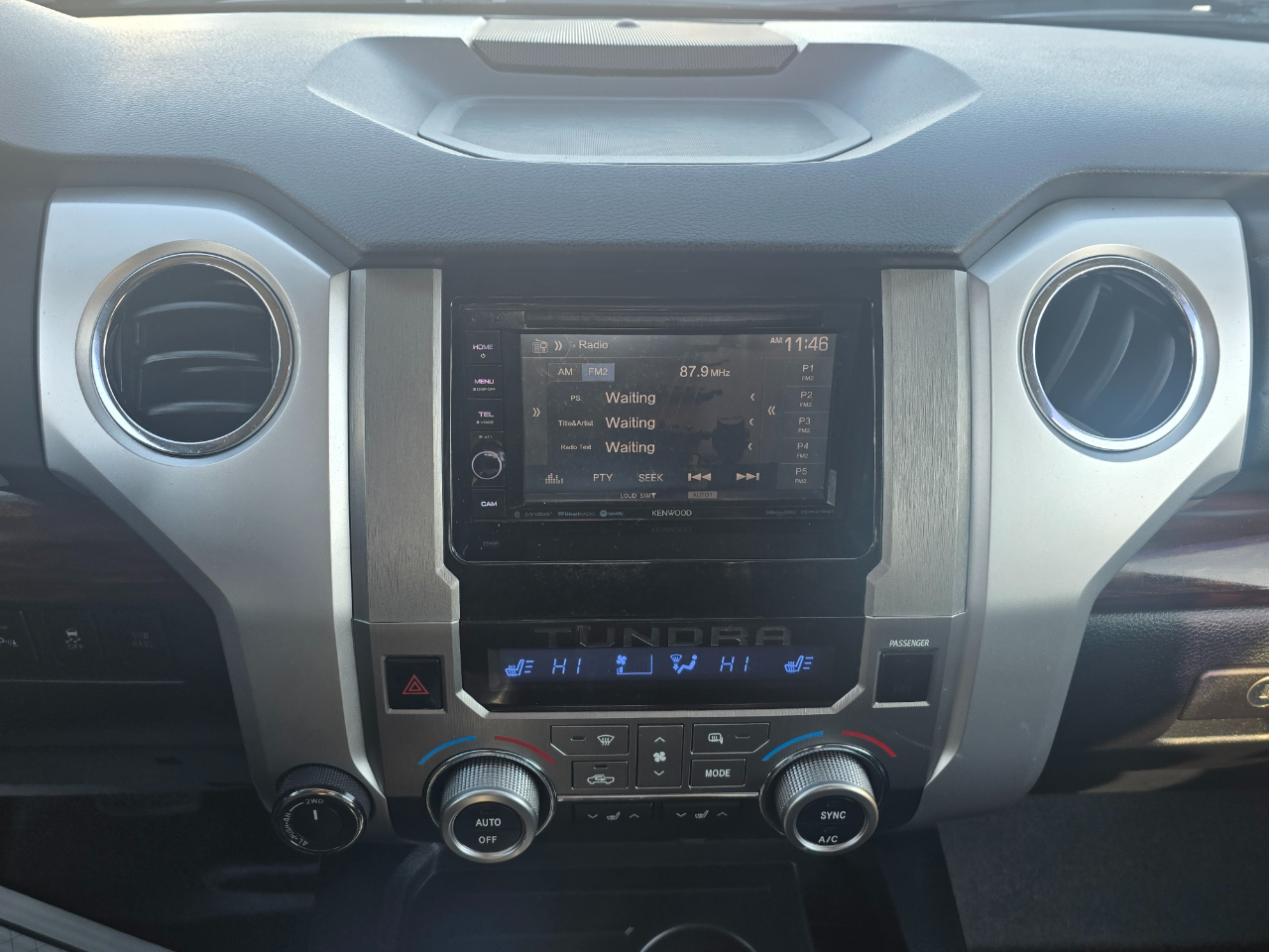 Toyota Tundra 4WD Truck  2014