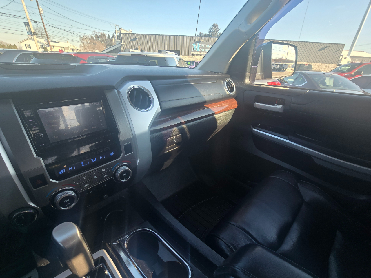 Toyota Tundra 4WD Truck  2014