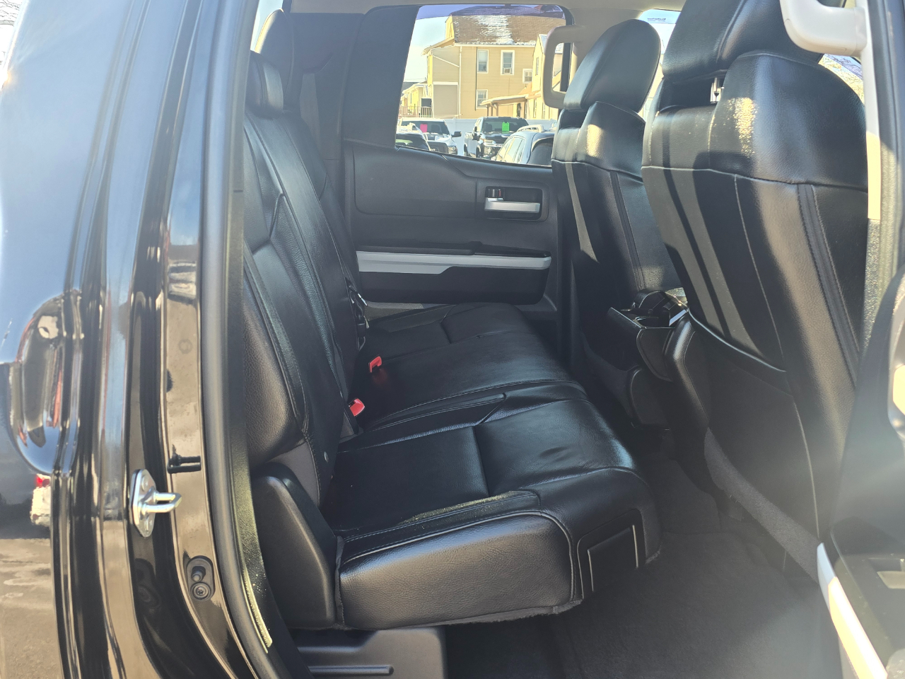 Toyota Tundra 4WD Truck  2014