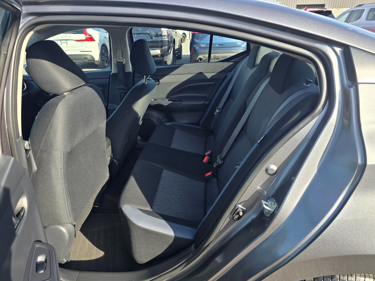 Nissan Versa SV 2024