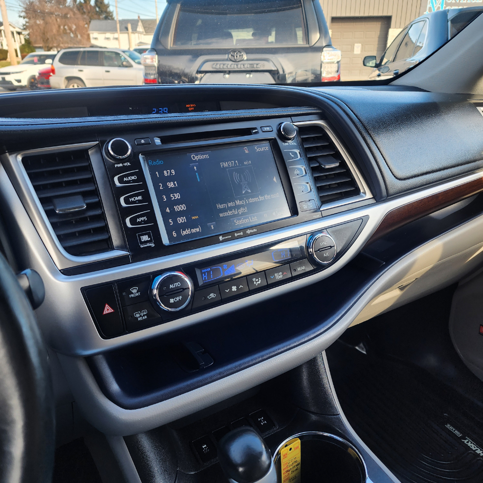 Toyota Highlander  2016