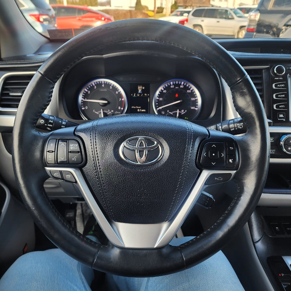 Toyota Highlander  2016