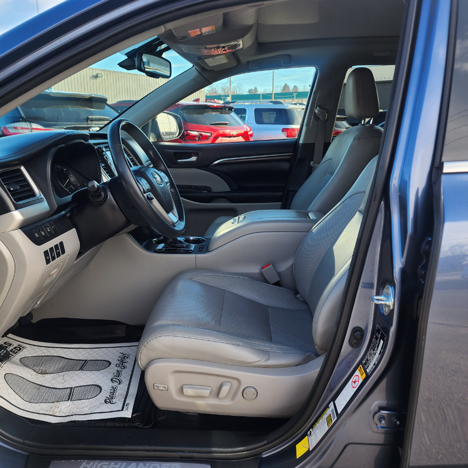 Toyota Highlander  2016