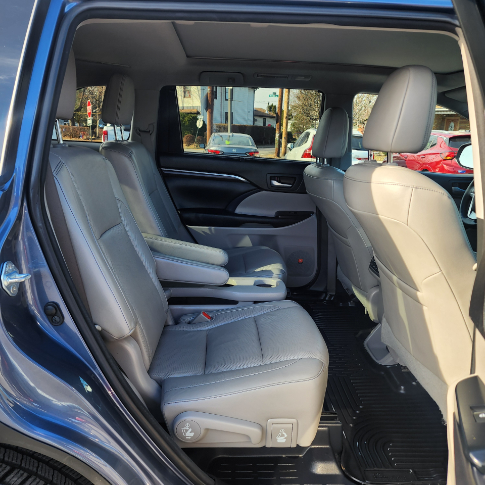 Toyota Highlander  2016