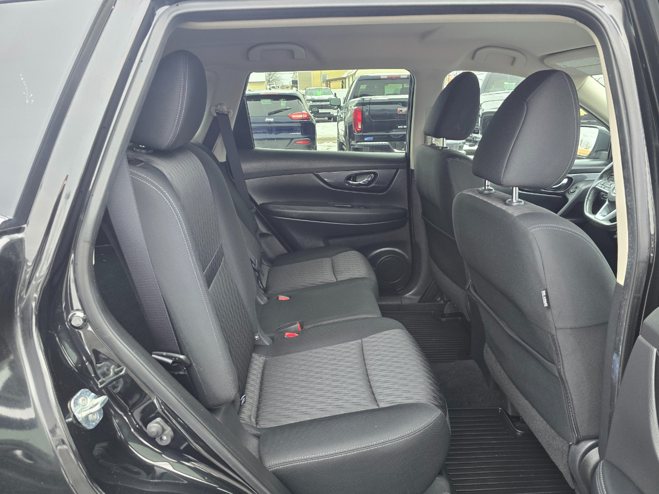 Nissan Rogue AWD SV 2018