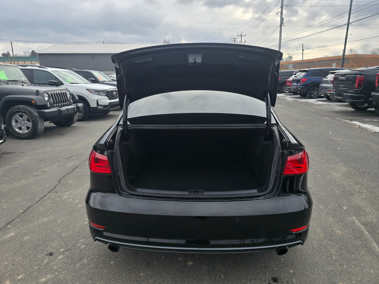 Audi A3 4dr Sdn quattro 2.0T Premium 2016