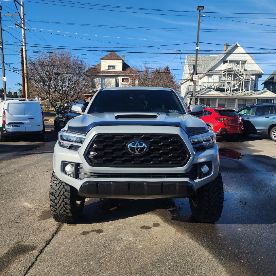 Toyota Tacoma 4WD  2019