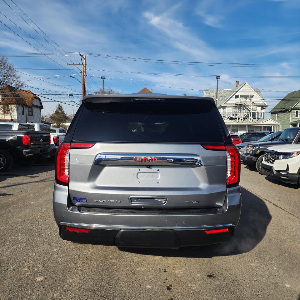 GMC Yukon XL  2021