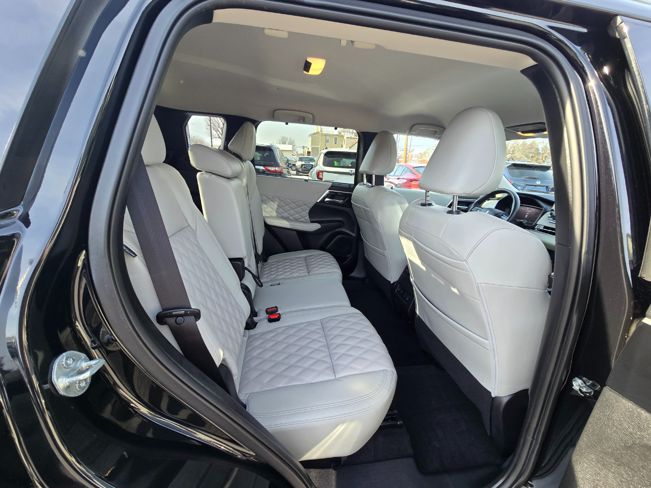 Mitsubishi Outlander SEL AWD 2024