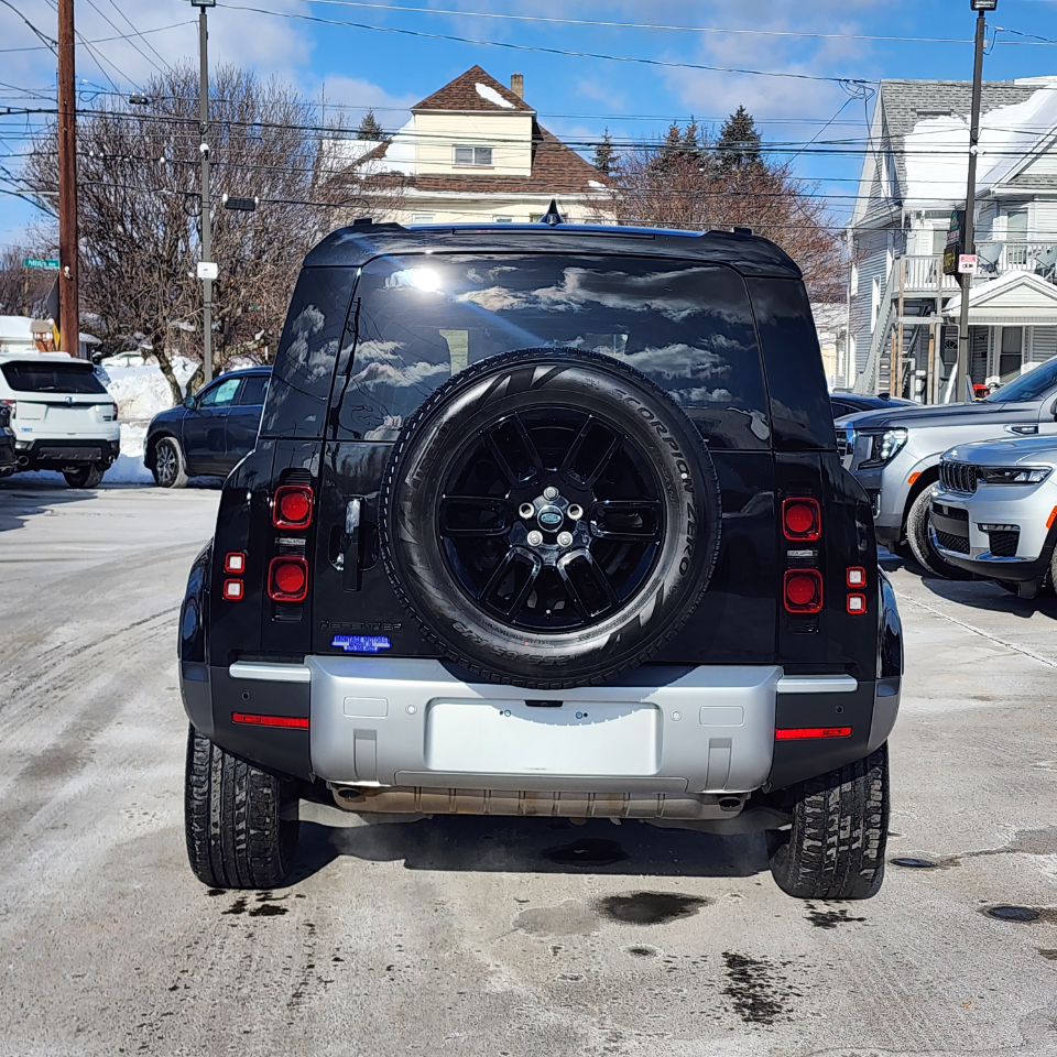 Land Rover Defender 110 P300 S 2025