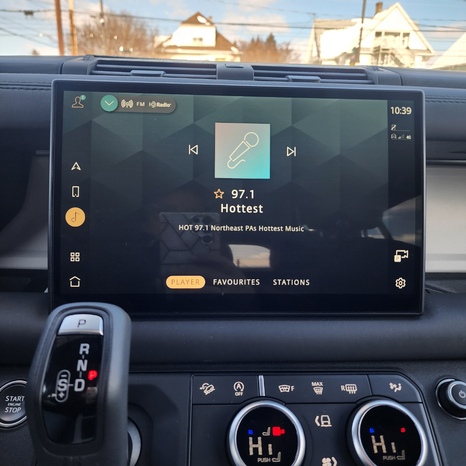 Land Rover Defender 110 P300 S 2025