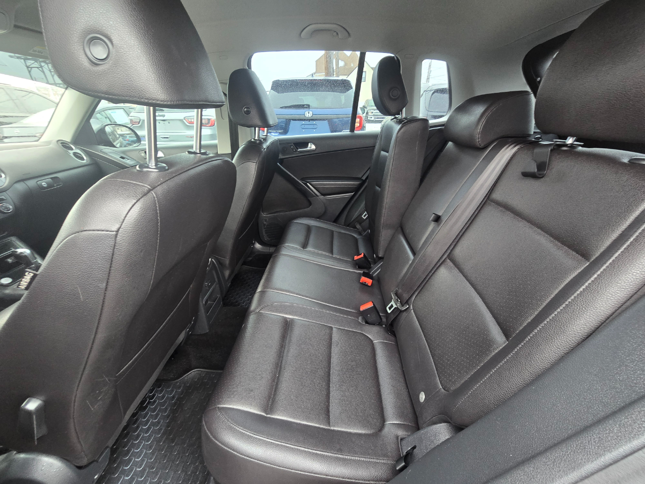 Volkswagen Tiguan 4MOTION 4dr Auto S 2016