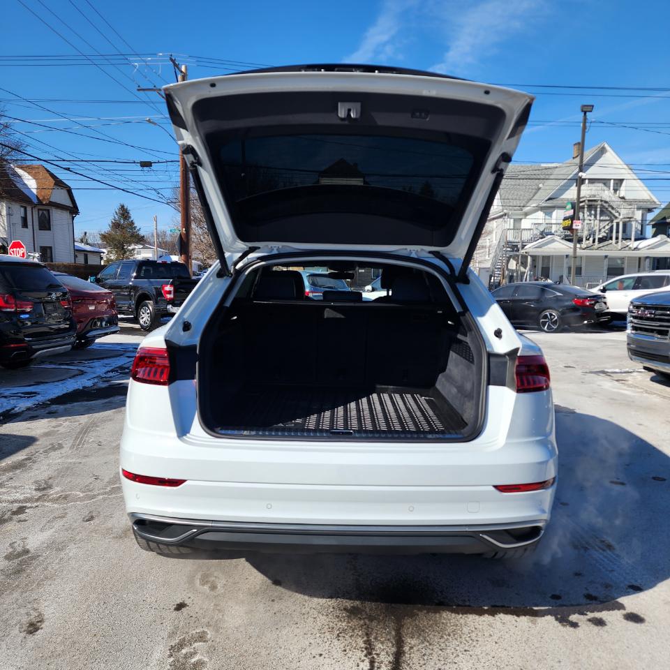 Audi Q8 Premium Plus 55 TFSI quattro 2023