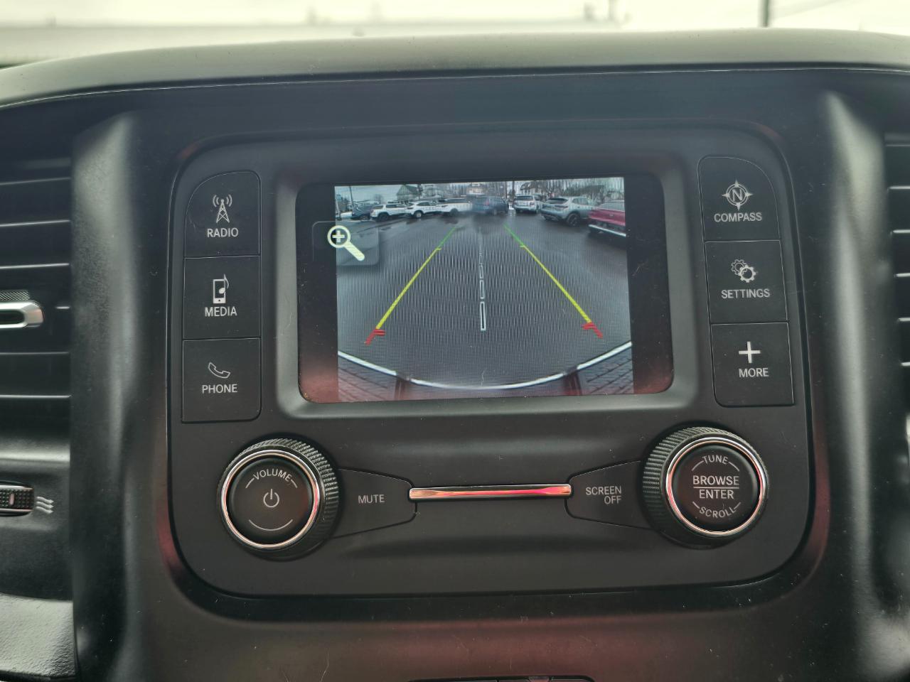 RAM 3500 Tradesman 4x4 Crew Cab 8' Box 2019