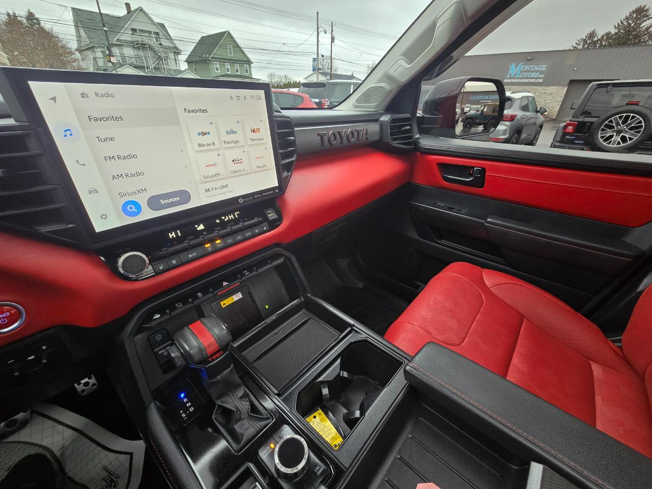 Toyota Tundra 4WD  2022